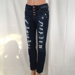 L.E.I. Distressed Junior size 7 ( Excellent )